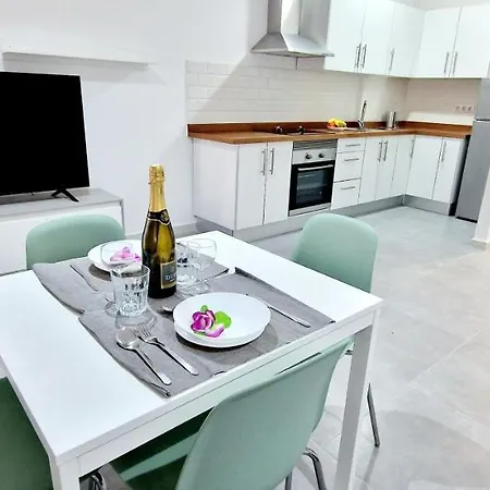 Apartment Playa San Juan & Wifi Free *