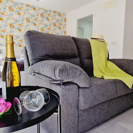 Apartment Playa San Juan & Wifi Free *