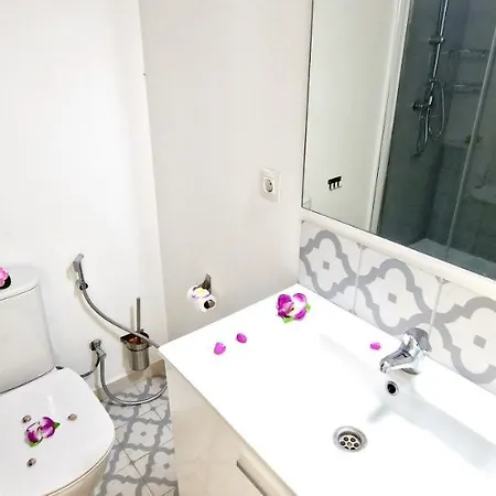 Playa San Juan & Wifi Free Apartment
