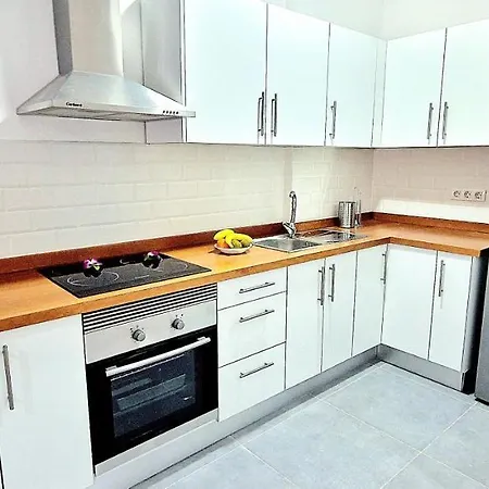 Playa San Juan & Wifi Free Apartment