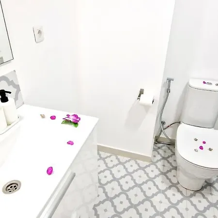 Playa San Juan & Wifi Free Apartment